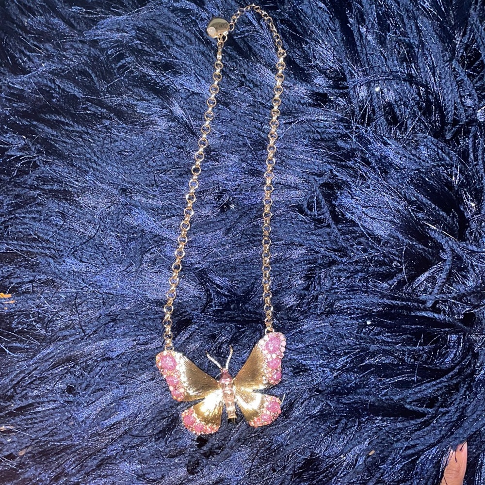 Statement necklace
